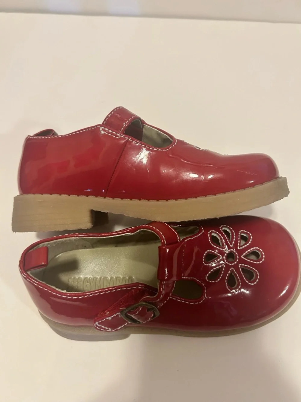 Gymboree Girls' Red Patent Mary Jane Shoes with Floral Cutouts - size 10